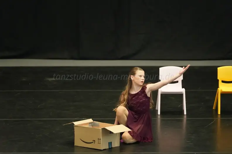 ES-Dance-Squad BM20265 03
