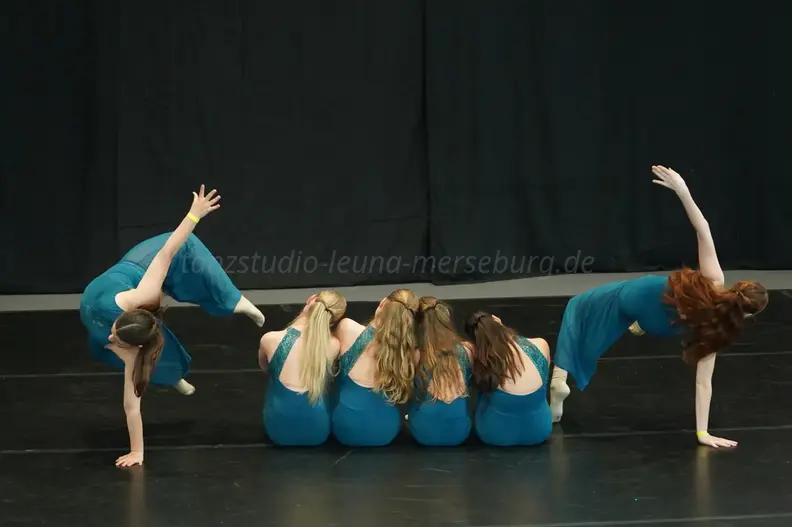 ES-Dance-Squad BM20265 07