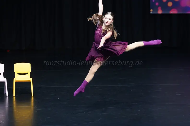 ES-Dance-Squad DM26 08
